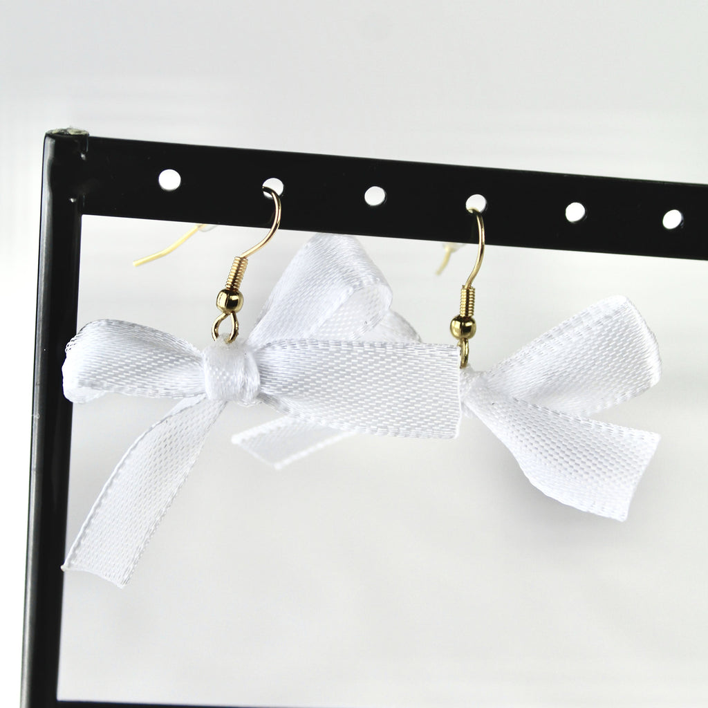 Knot earrings