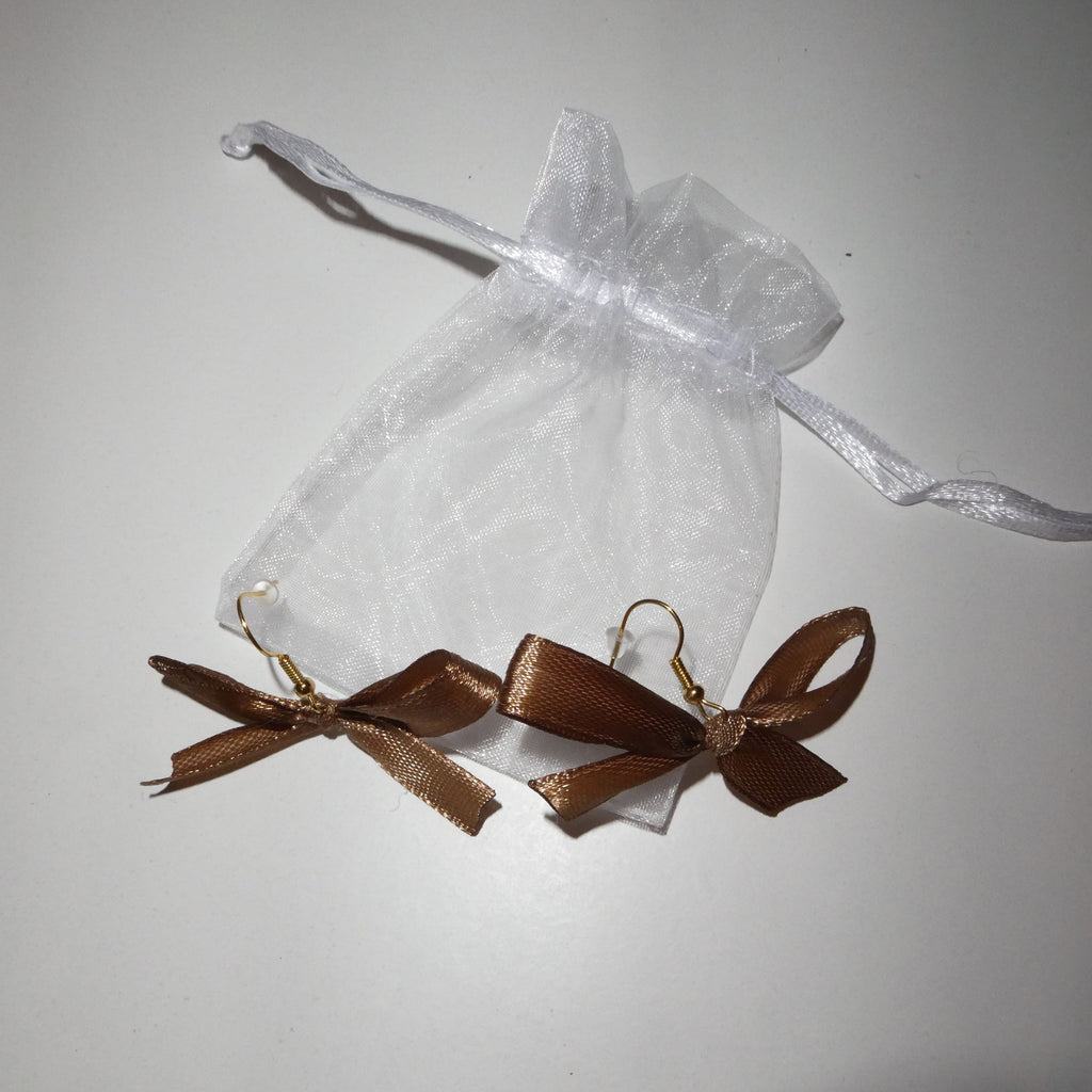 Knot earrings