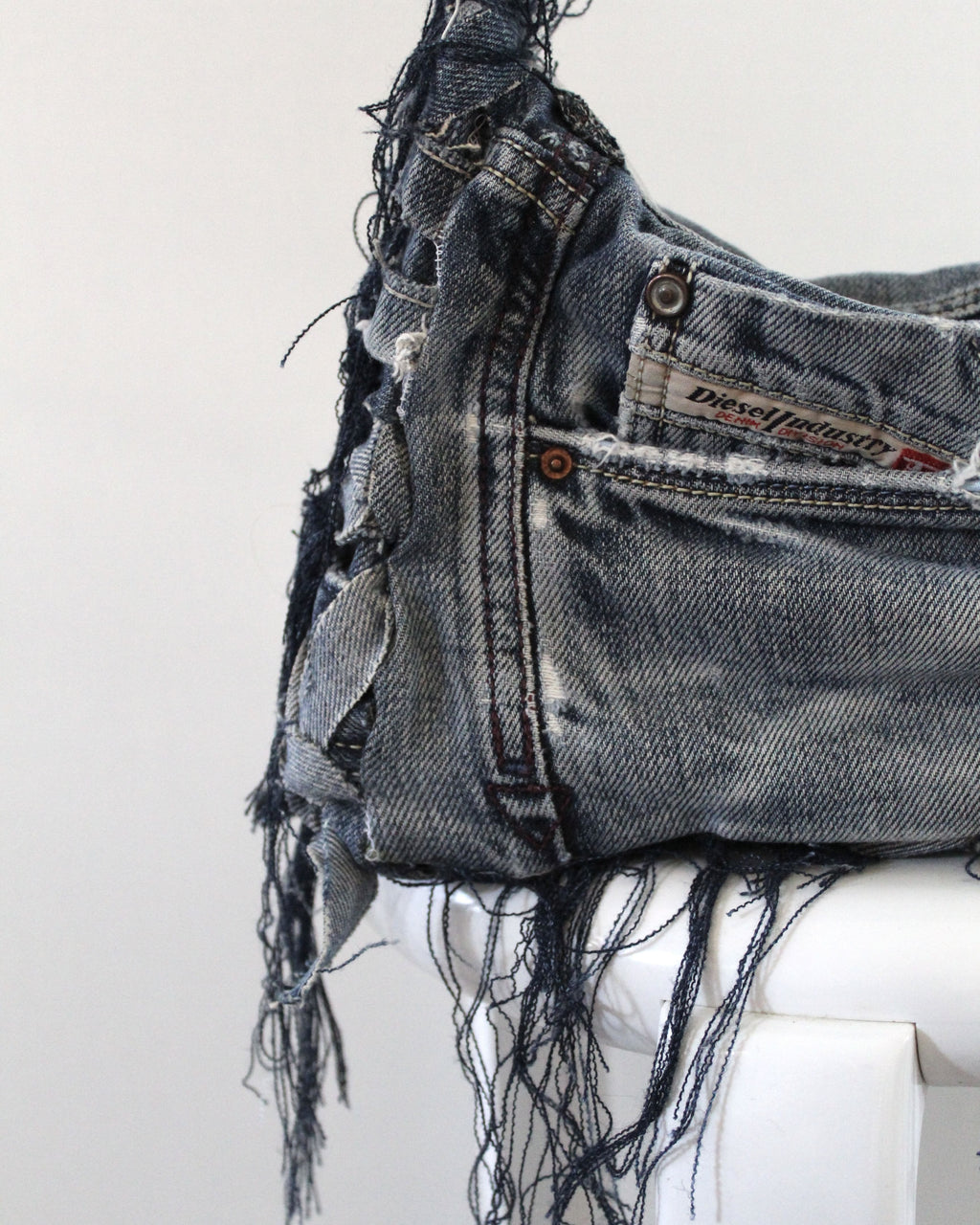Singular denim bag