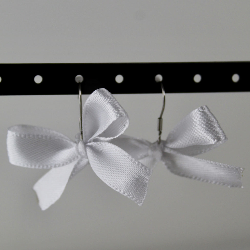 Knot earrings