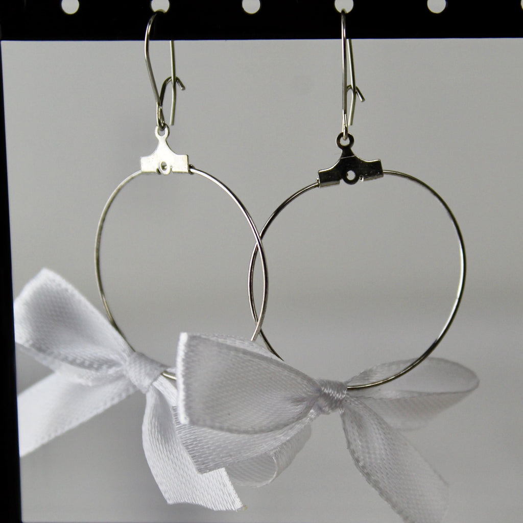 Knot earrings