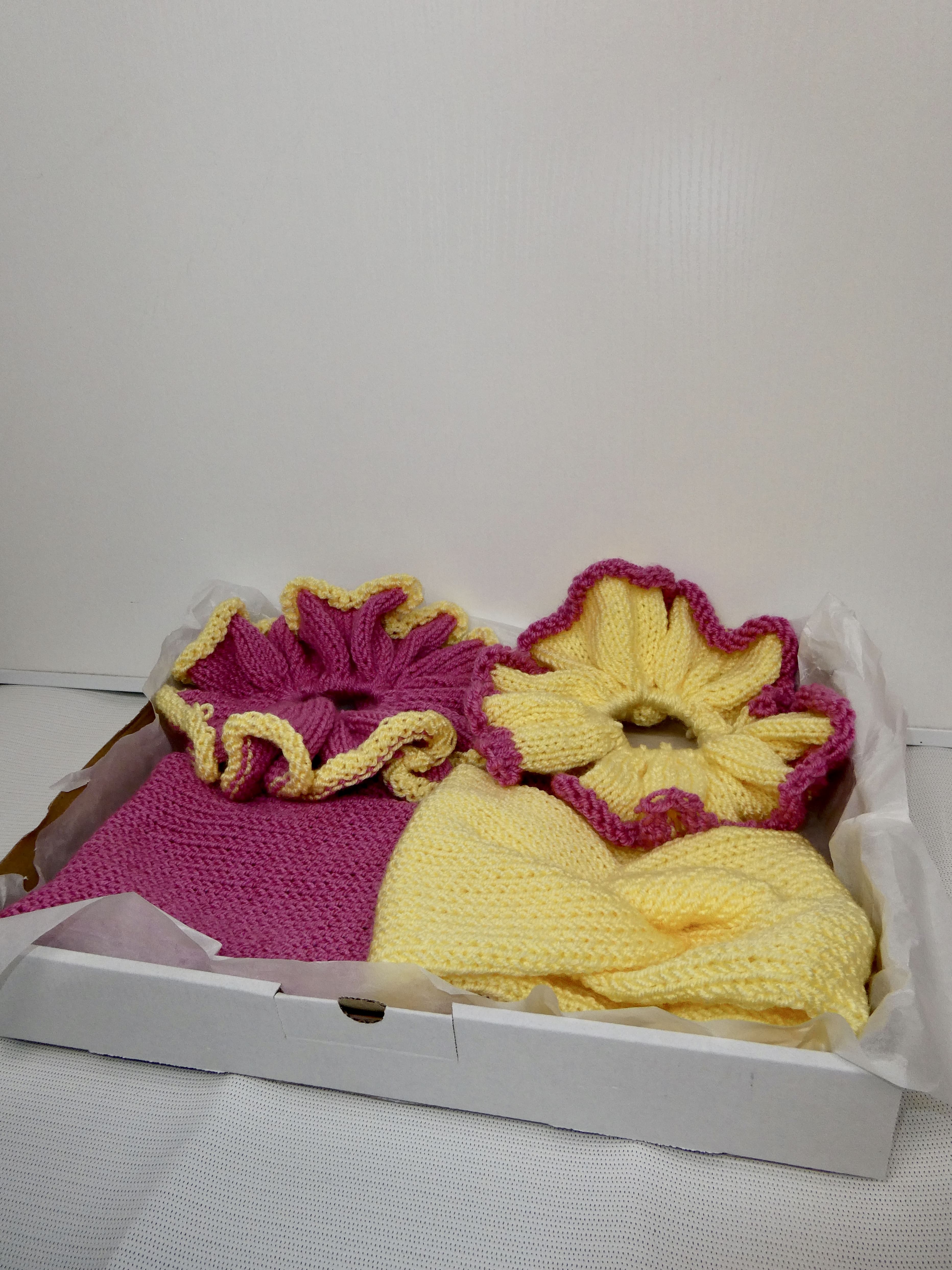 Box of 2 XXL scrunchies and 2 headbands (Pre-order)